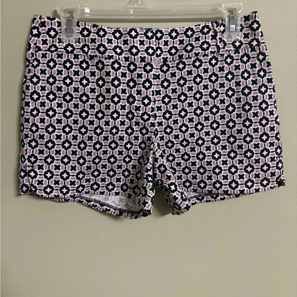 Ann Taylor LOFT Cotton Floral Tile Riviera Shorts with 4" Inseam Size 0 - Picture 1 of 7
